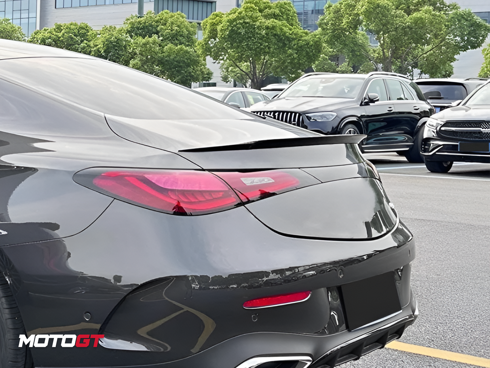 CLE CLASS REAR SPOILER